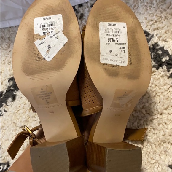 Marc fisher heels with studs - Picture 4 of 6